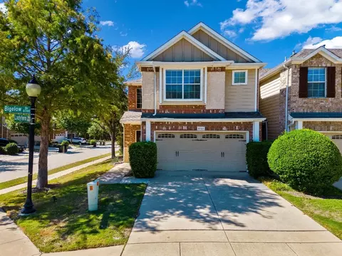 8707 Bigelow Dr, Plano, TX 75024