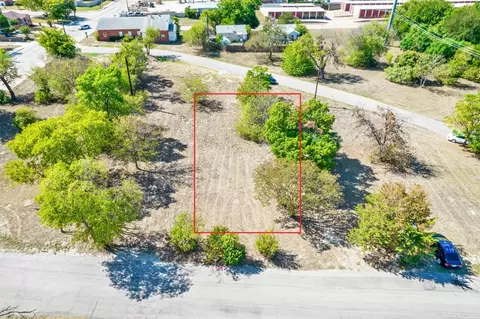 421 Hicks St, Garland, TX 75040