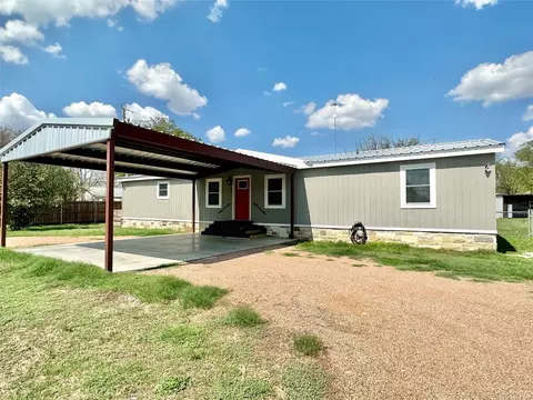 602 Ninth St, Hico, TX 76457