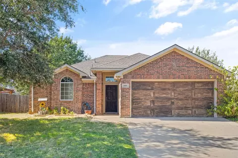 520 Birch St, Crowley, TX 76036