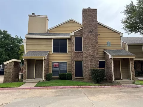 2129 Park Willow Ln #D, Arlington, TX 76011