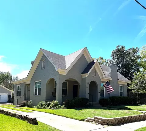 206 Shaw St, Tyler, TX 75701