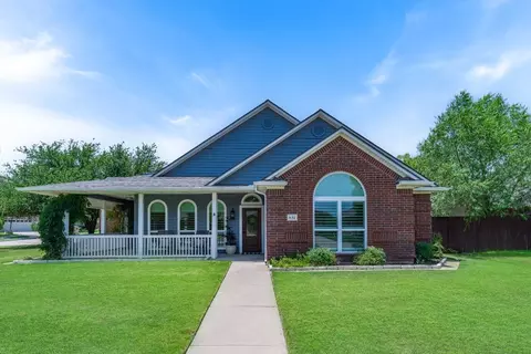 632 W Park Dr, Keller, TX 76248