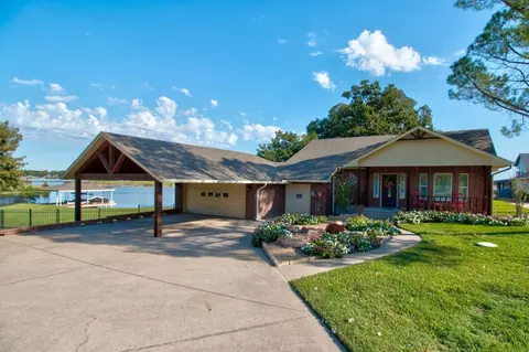 112 Cheyenne Dr, Lake Kiowa, TX 76240