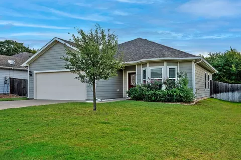 4718 Pinnacle Pl, Denison, TX 75021