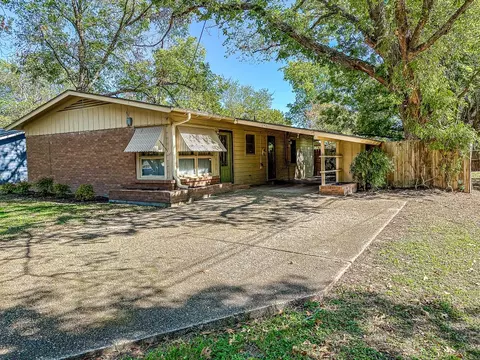 2911 W 2nd Ave, Corsicana, TX 75110