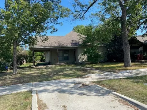 402 Howard St, Royse City, TX 75189