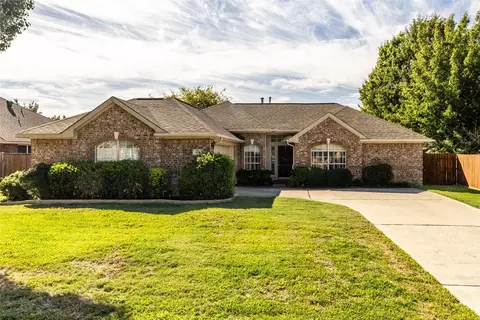 113 Rolling Rock Dr, Trophy Club, TX 76262