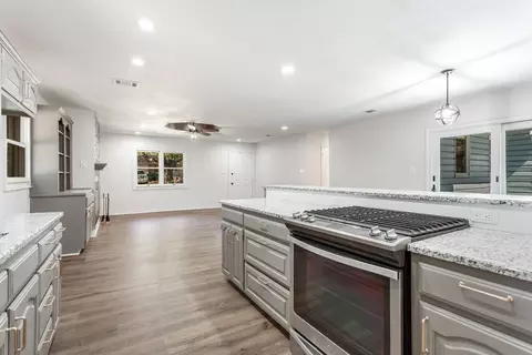 588 Pine St, Lewisville, TX 75057