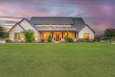 6504 Starlight Ranch Rd, Godley, TX 76044