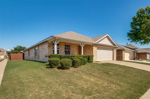 5101 Senator Dr, Fort Worth, TX 76244