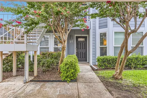 630 W Canty St #B1, Dallas, TX 75208
