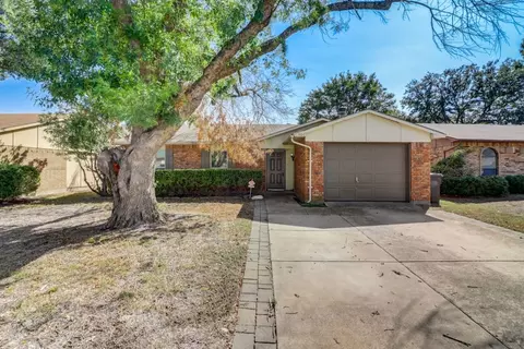 900 Rolling Ridge Dr, Allen, TX 75002