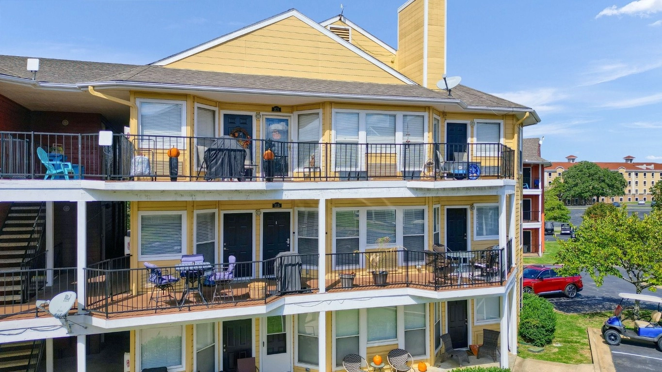 2164 Tanglewood Blvd Unit 215