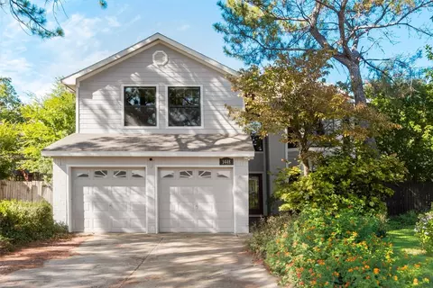 1448 Ryan Ct, Grapevine, TX 76051