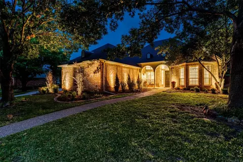 802 Parkwood Ct, Mckinney, TX 75072