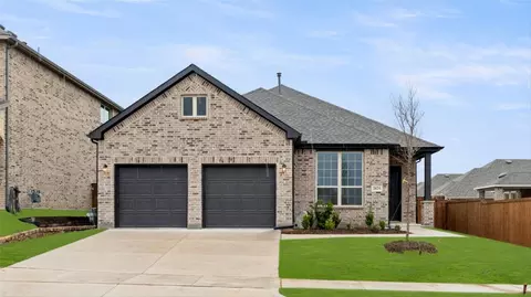 3825 Cherry Hills Dr, Sherman, TX 75090