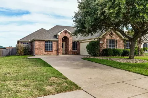 526 Branchwood Dr, Midlothian, TX 76065