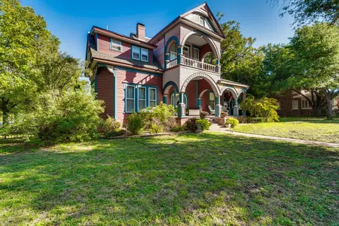 315 W Avenue C, Midlothian, TX 76065