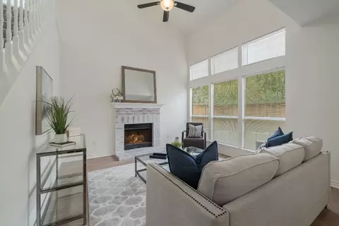 700 White Sands Trl, Irving, TX 75063