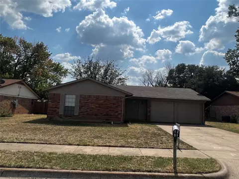 1201 Lee Ann St, Crowley, TX 76036