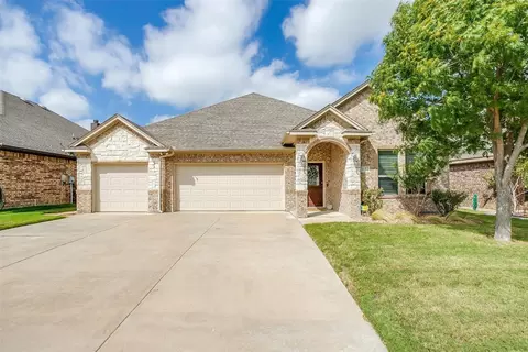 1632 Yukon Dr, Burleson, TX 76028