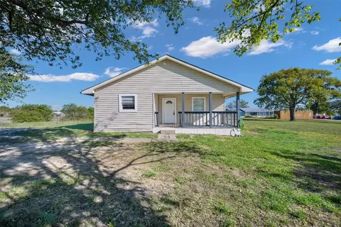 824 Nob Hill Rd, Quinlan, TX 75474