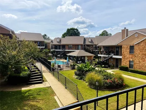 400 W South Town Dr #204, Tyler, TX 75703