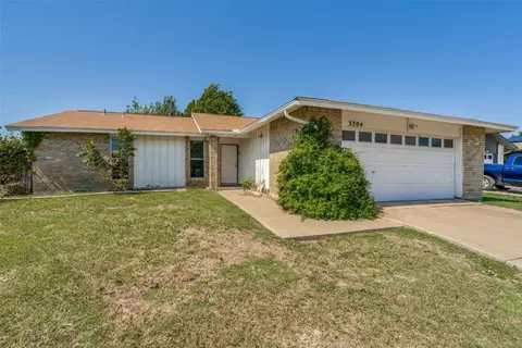 3204 Viveca Dr, Arlington, TX 76014