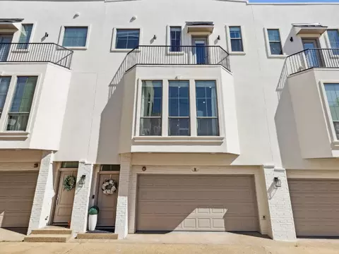 2100 N Fitzhugh Ave #M, Dallas, TX 75204