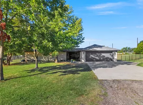 2419 Bennett Rd, Howe, TX 75459