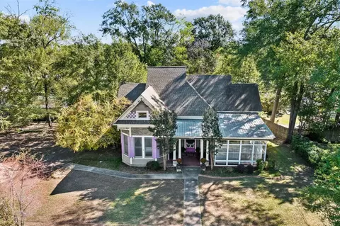 320 N Saint Mary St, Carthage, TX 75633