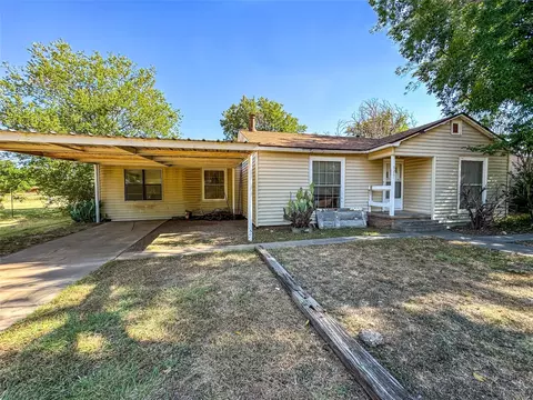 926 N 6th St, Haskell, TX 79521 photo 2