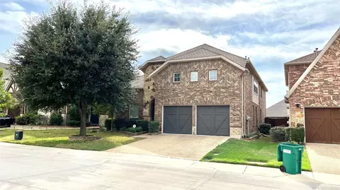 212 Florence Dr, Lewisville, TX 75056