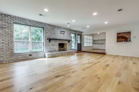 100 Colony Ct, Irving, TX 75061 photo 8