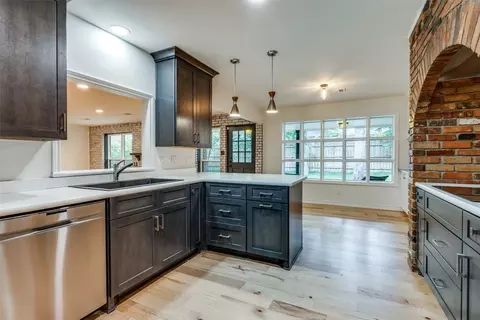 100 Colony Ct, Irving, TX 75061 photo 13