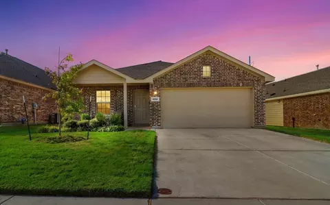 8228 High Garden St, Fort Worth, TX 76123