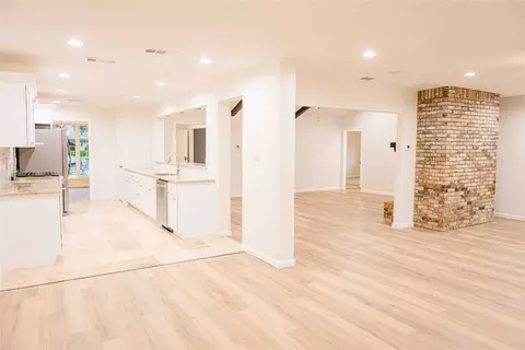 1413 Mosswood Ln, Irving, TX 75061