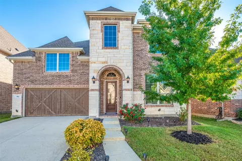 902 Gray Hawk Ln, Euless, TX 76039