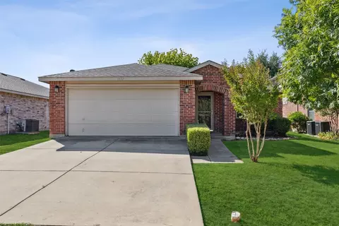 1832 Riverchase Ln, Justin, TX 76247