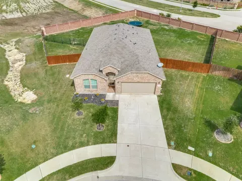 1229 Alnwick Ln, Saginaw, TX 76131
