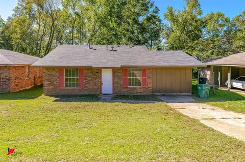 1608 Skyline Dr, Ruston, LA 71270