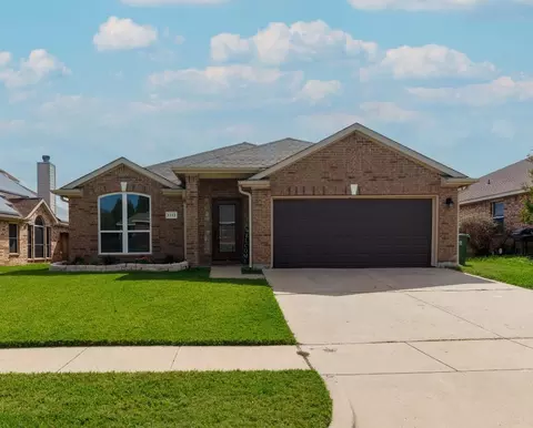 1312 Mule Deer Dr, Arlington, TX 76002