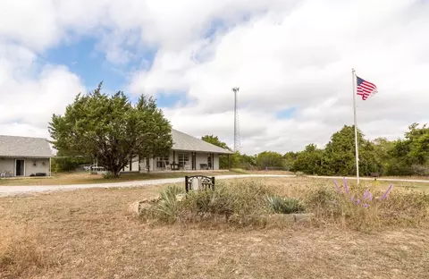 622 Mcfarland Ln, Weatherford, TX 76088