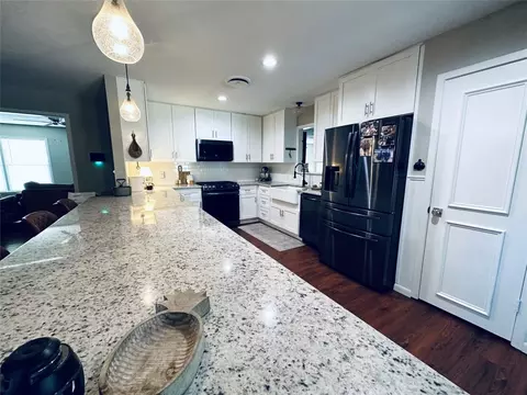 201 Old Sidney Rd, Comanche, TX 76442