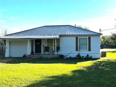 5810 Jamar Rd, Reno, TX 75462
