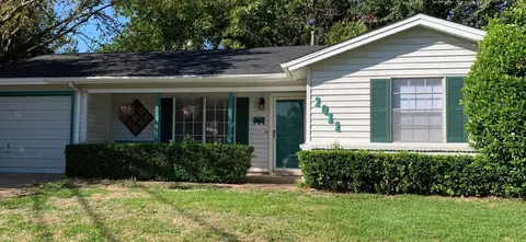 2011 Morgan St, Irving, TX 75062