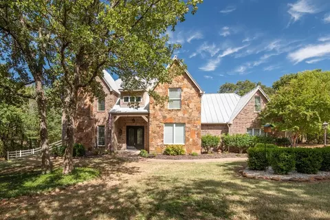 760 Amber Ln, Little Elm, TX 75068