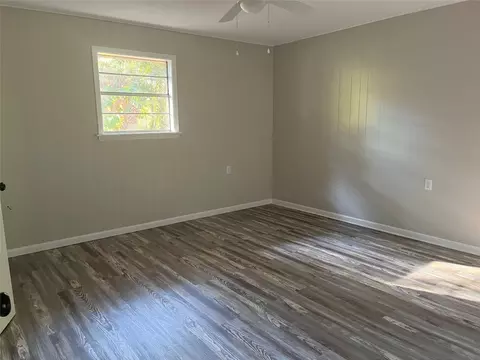 126 Academy Dr, Springhill, LA 71075 photo 9
