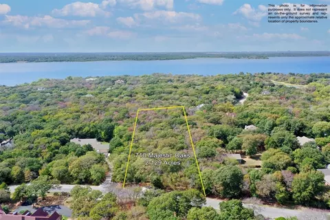 710 Majestic Oaks Dr, Oak Point, TX 75068
